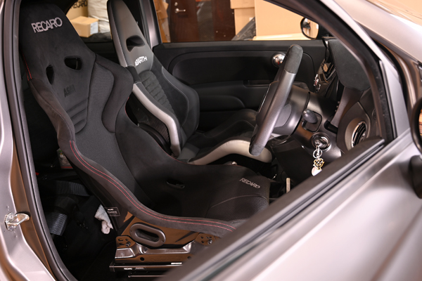 200613_abarth_595_recaro_rsg_asmlimited_ruby.jpg