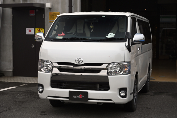 201103_hiace_.jpg