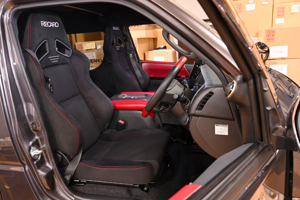 201104_hiace_recaro_sr7_asmyokohama.jpg