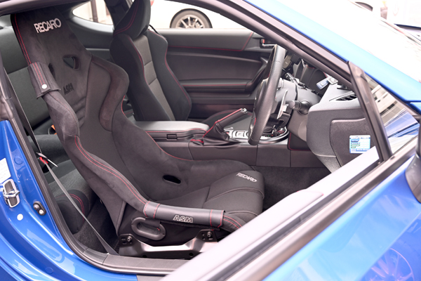 201211_subaru_brz_asmyokohama_recaro_rsg_.jpg