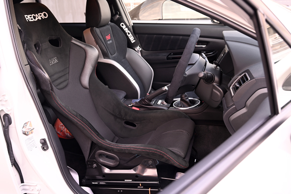 201212_wrx_recaro_rsg.jpg