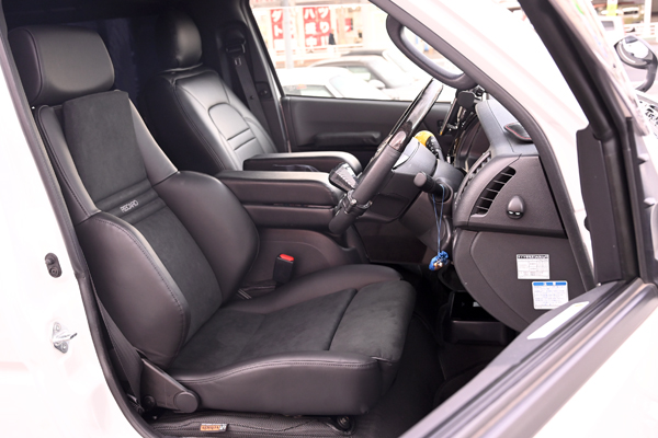 201216_hiace_asmyokohama_recaro_orthopad.jpg