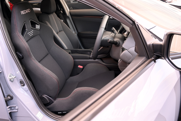 201219_fk7_asmyokohama_recaro_sr7.jpg