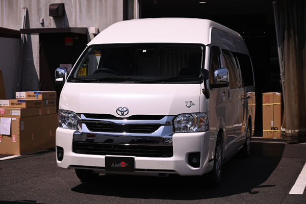 230404_hiace.jpg