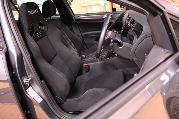 VW ゴルフ レカロ専門店 ASM -横浜市中区- レカロ(RECARO)シート装着